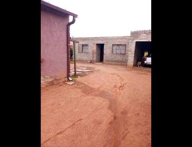 2 BEDROOM HOUSE FOR SALE IN SOSHANGUVE SOUTH